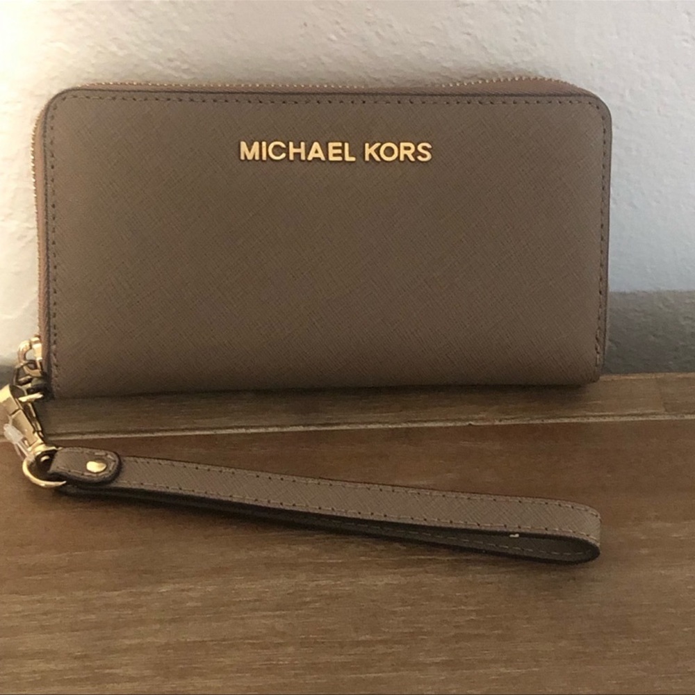 Michael Kors wallet